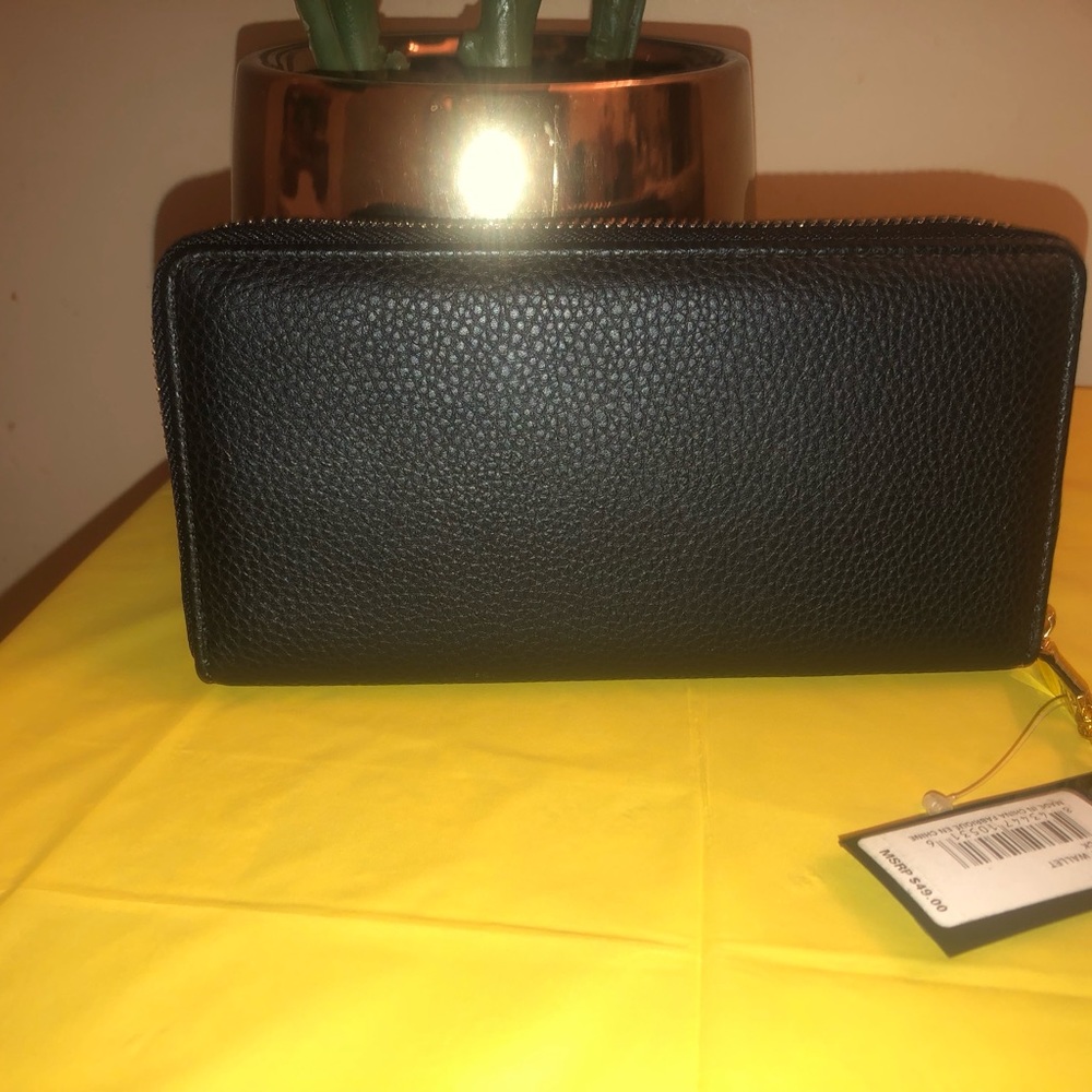 New Wallet - Picture 2 of 2